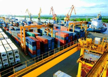 Dịch vụ xếp và tháo dỡ, kho bãi container và vận tải biển